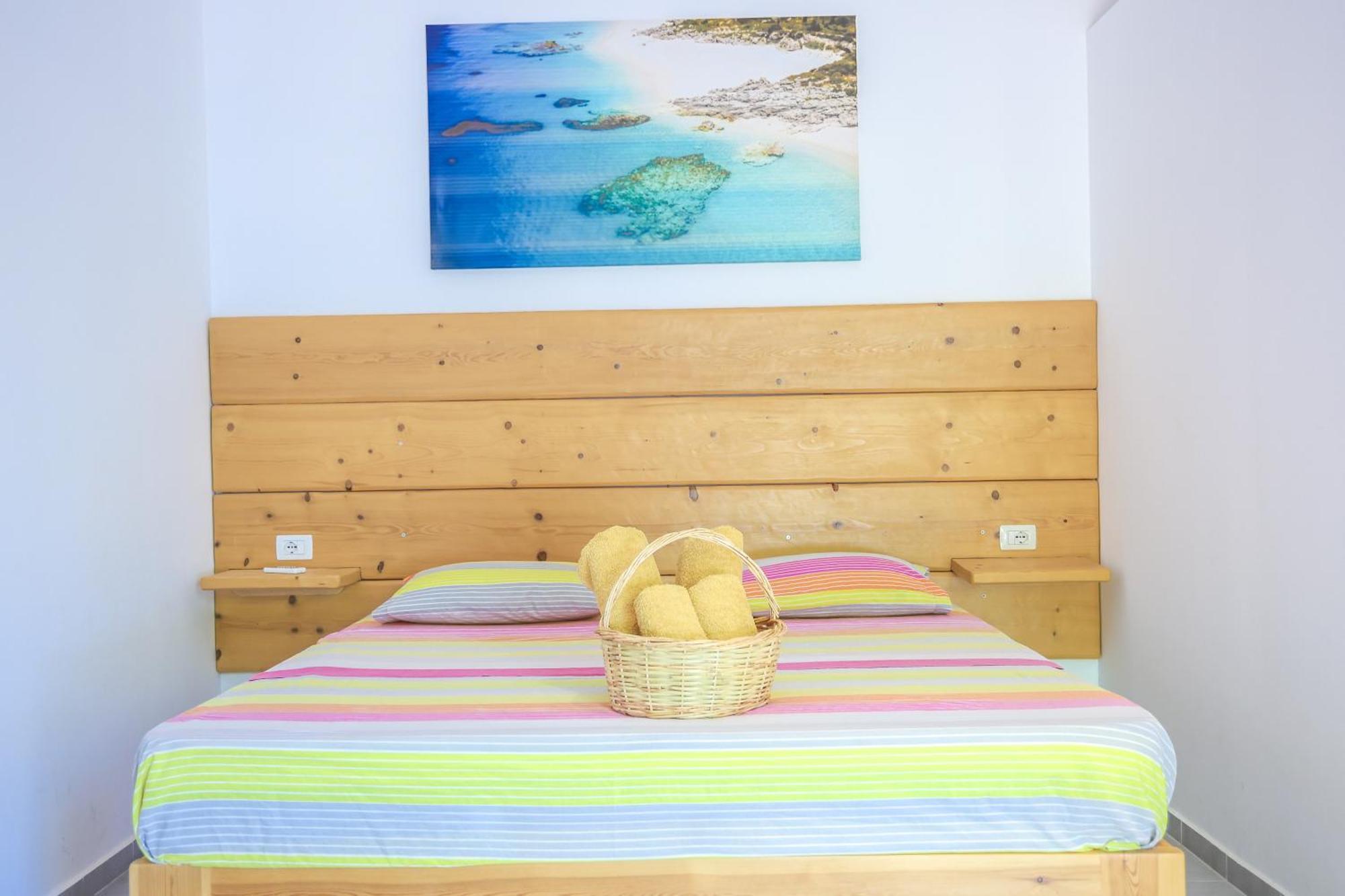 Casablanca Rooms Dhërmi Esterno foto