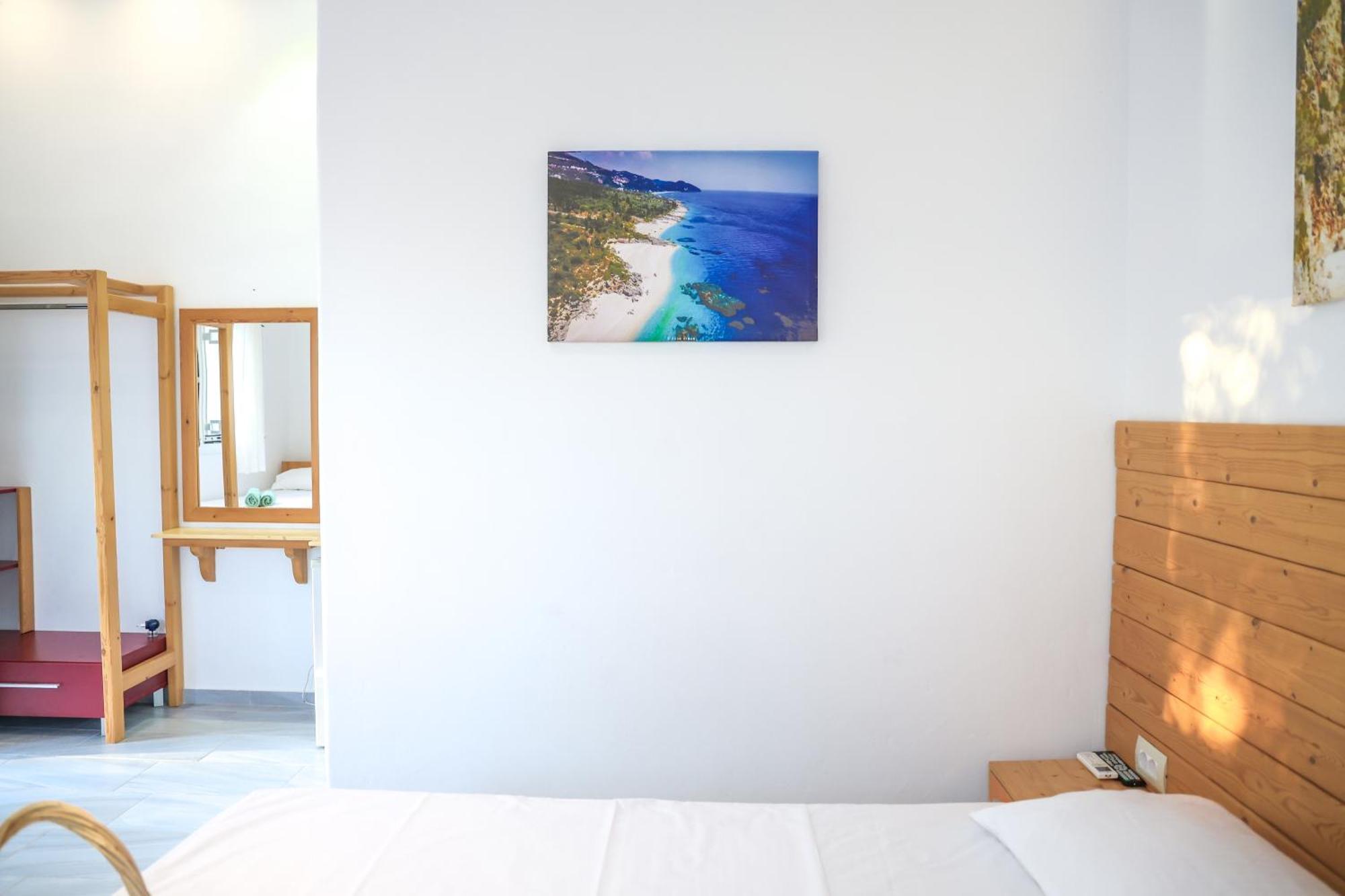 Casablanca Rooms Dhërmi Esterno foto
